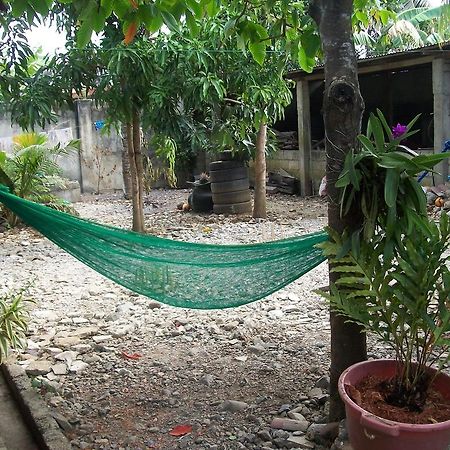 Charm Guest House Puerto Princesa Eksteriør billede