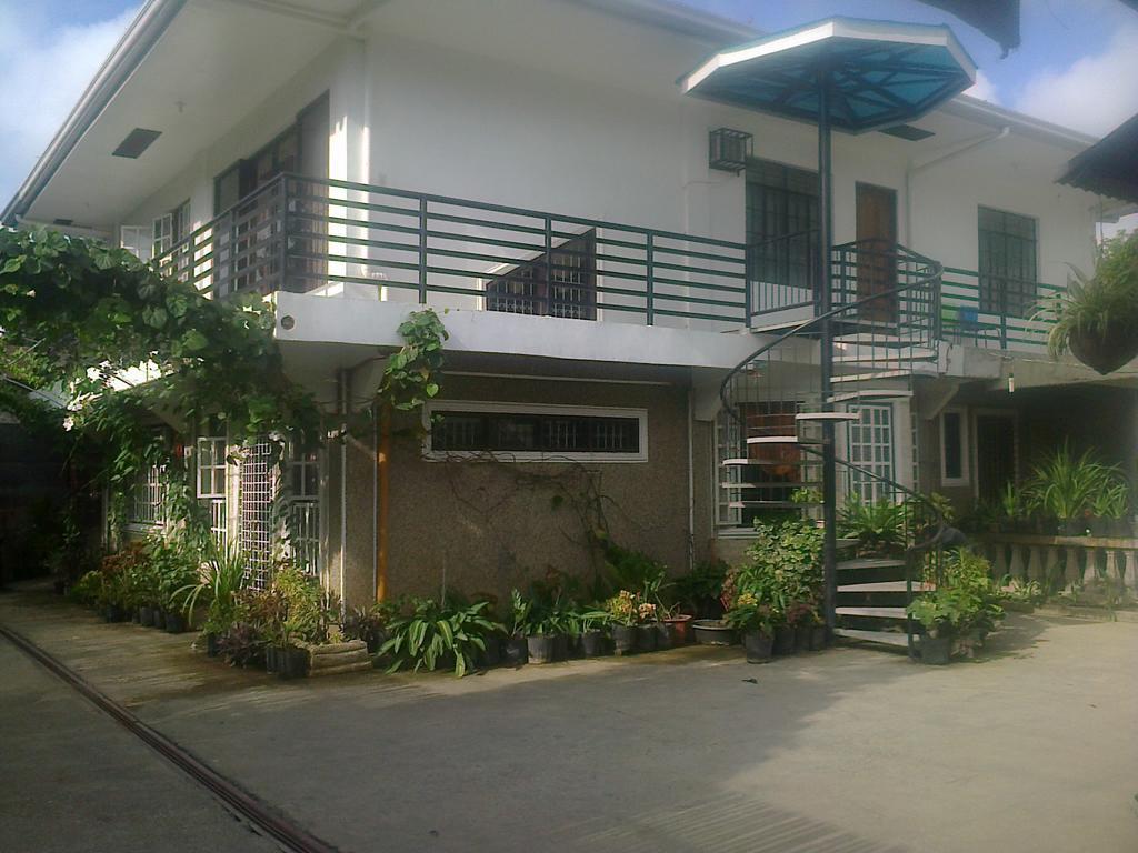 Charm Guest House Puerto Princesa Eksteriør billede