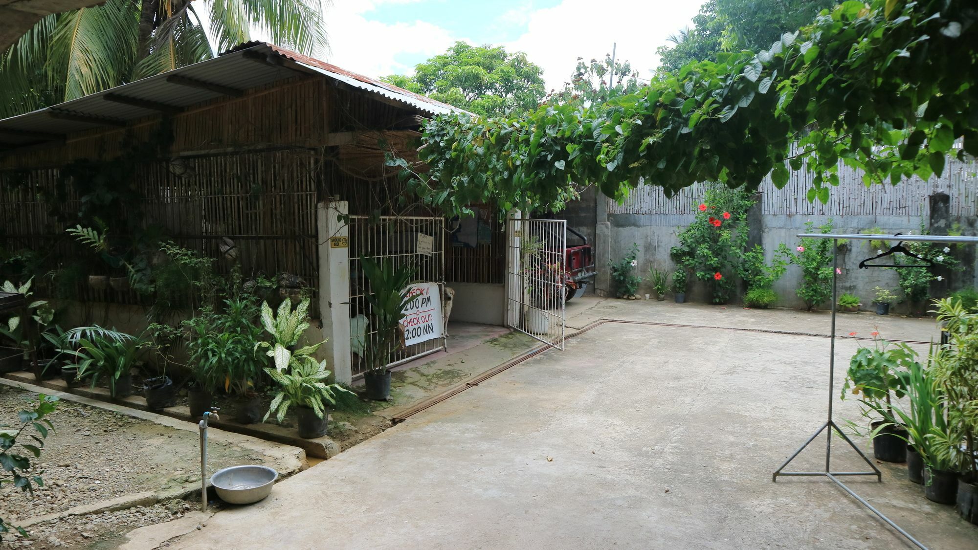 Charm Guest House Puerto Princesa Eksteriør billede